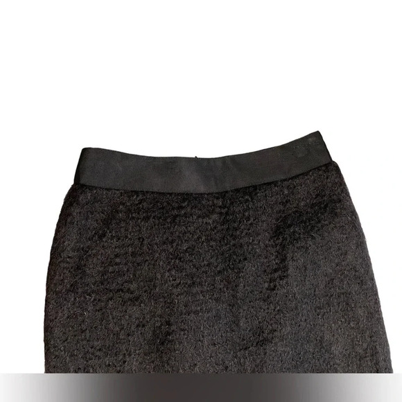 Milly of New York Linen Mohair Wool Blend Black Textured Skirt - Picture 4 of 10
